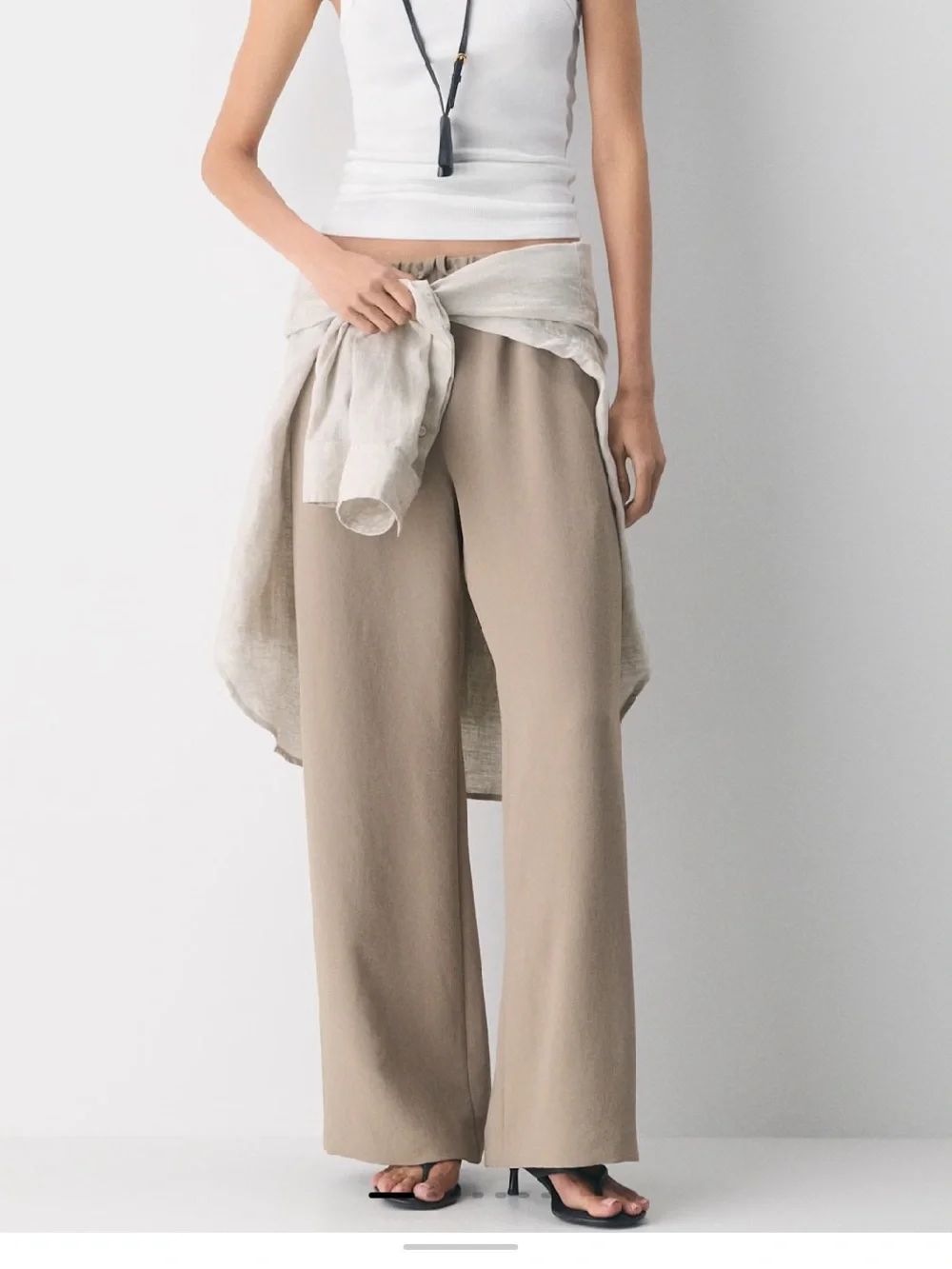 Aritzia The Lodge Pant Wide-Leg in Taupe- Medium SHORT